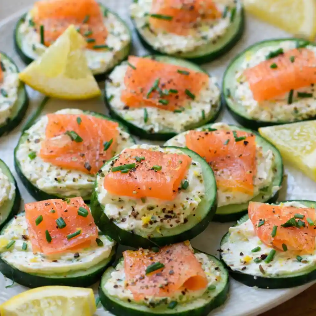 Cucumber smoked salmon bites with cream cheese and fresh dill